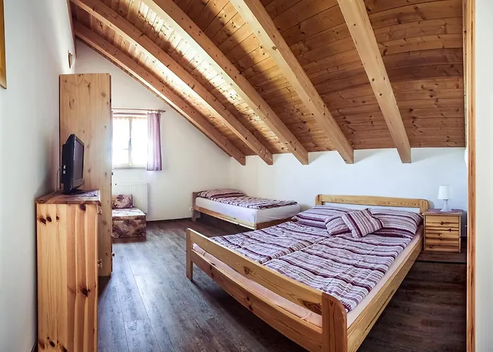 Roubenka U Huvaru * Tachov (Ceska Lipa)